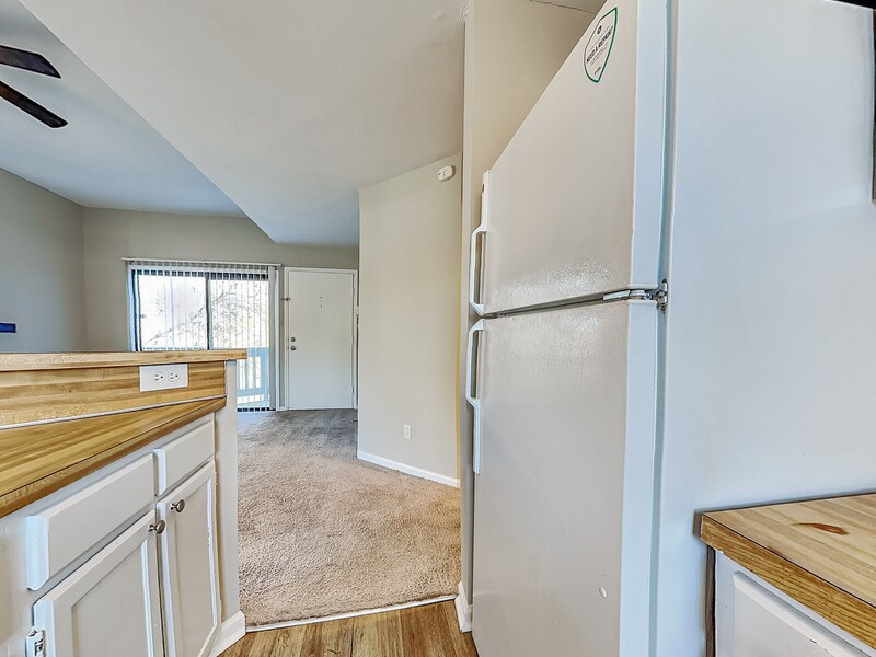 Building Photo - 8155 Cedar Glen Dr