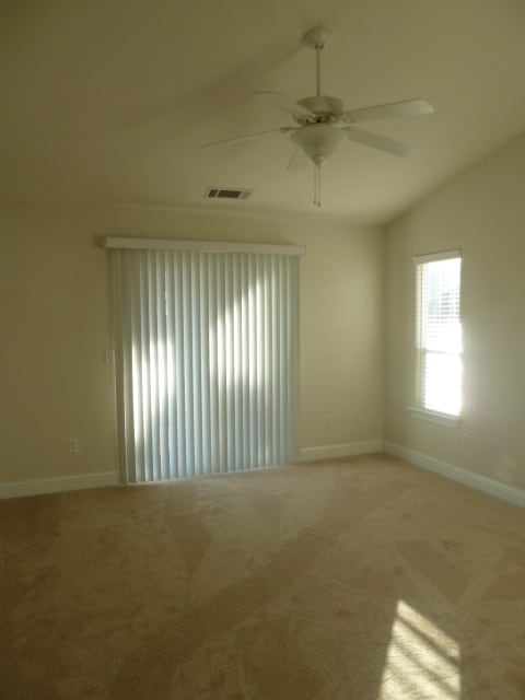 Building Photo - 3 Bedroom Home in Windsor Estates