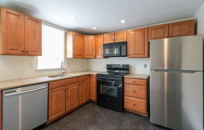 Building Photo - Charming 2BR in the Heart of East Passyunk — Steps to Philly's Best Dining!