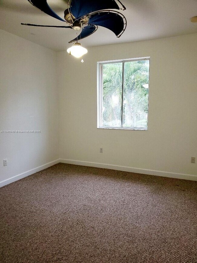 Building Photo - 16431 SW 60th Terrace