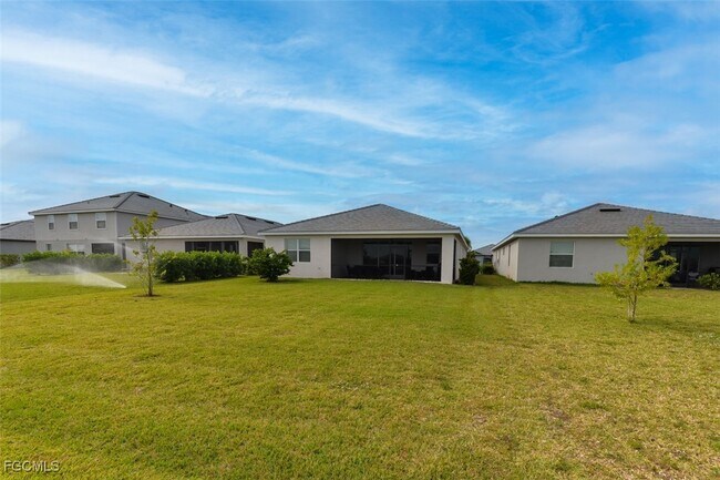 Building Photo - 3983 E Hampton Cir