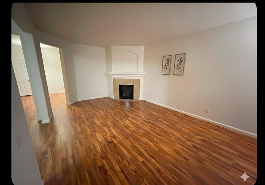 Building Photo - 5115 SE Verbena Pl