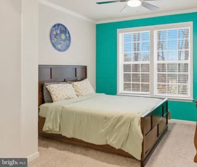 Main floor bedroom - 10910 Meridian Hill Way