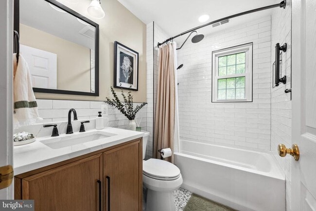 Building Photo - 7362 Clifton Rd