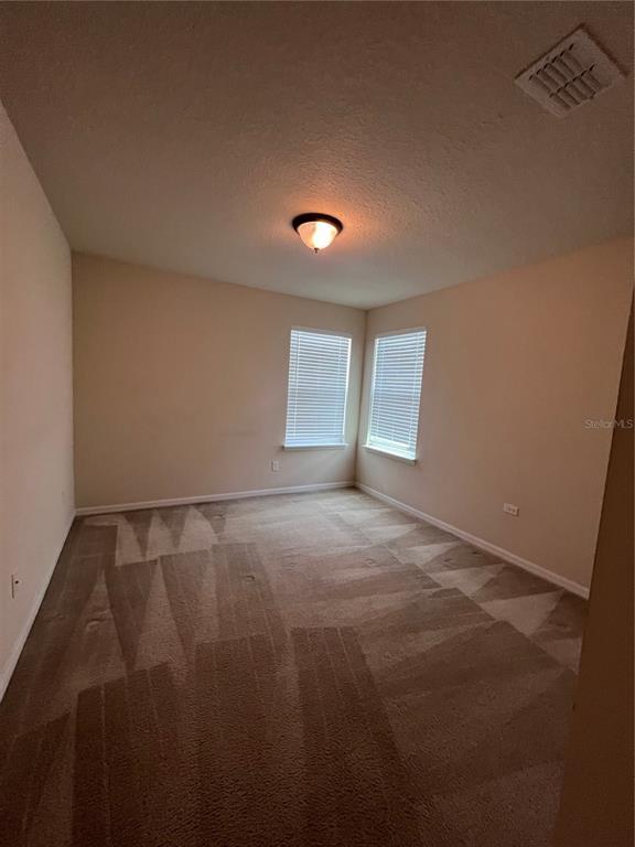 Building Photo - 1310 Oakcrest Ct