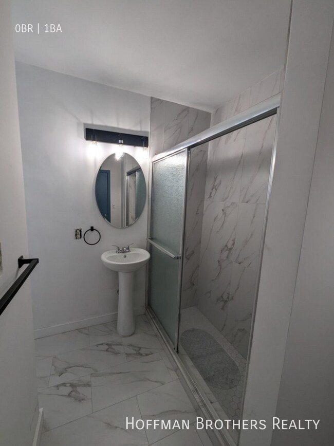 Building Photo - 1811 Tamarind Ave Los Angeles, CA 90028