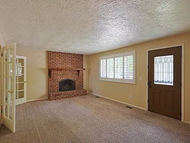 Building Photo - 132 S Larkin Ln