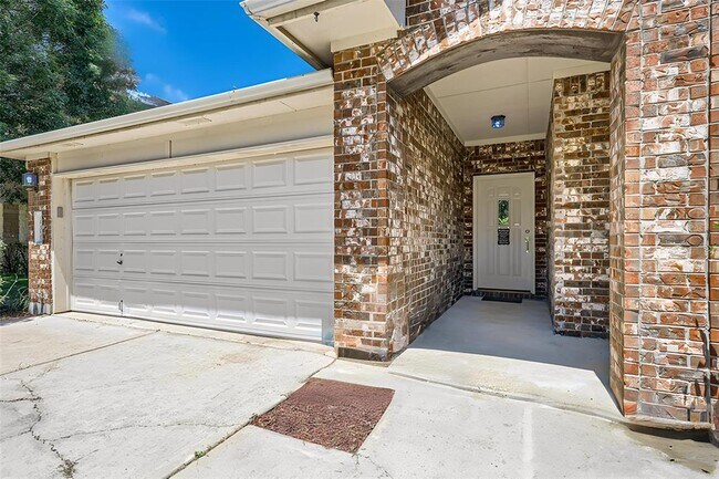 Building Photo - 3706 Haleys Way