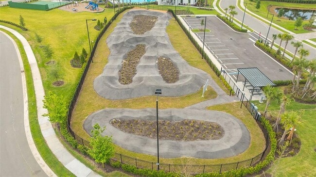 Building Photo - 16905 Sweetwater Village Dr