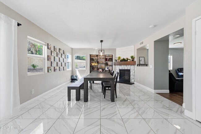 Building Photo - 1638 Miki Way