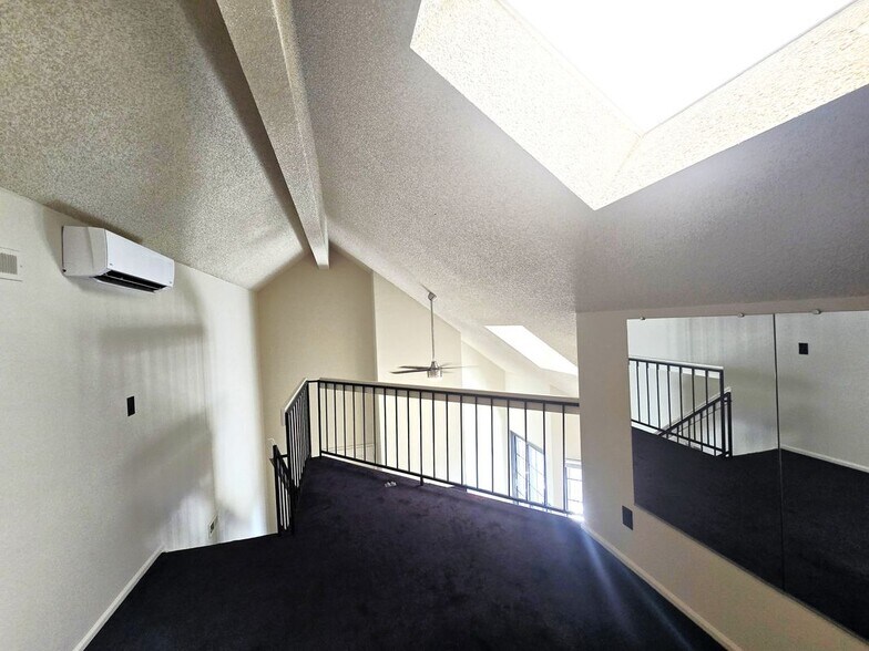 Building Photo - 846 S Vance St