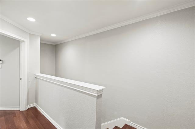 Building Photo - 9440 Timberleaf Dr