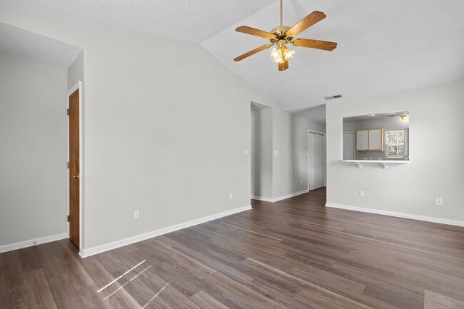 Building Photo - Hunters Creek 2 bedroom Coming Soon!