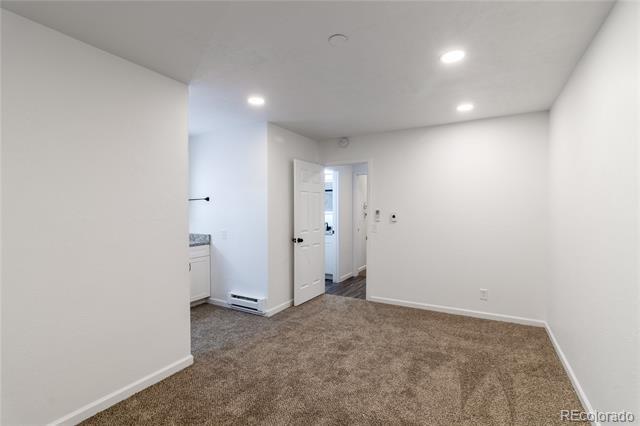 Building Photo - 1190 Poplar Ave