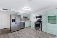 Building Photo - 4 Bedroom House Located in Tempe!