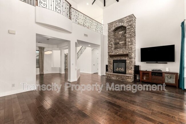 Building Photo - 1636 E Sattoo Way