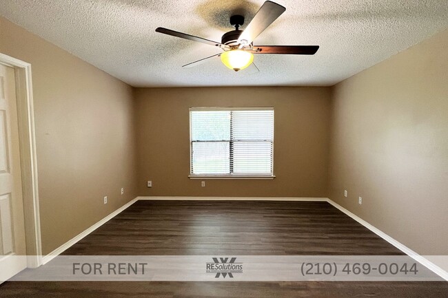 Building Photo - 4535 Oakfield Way