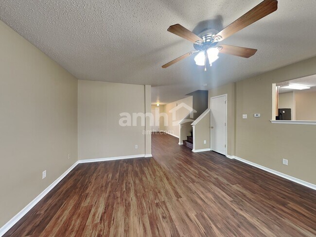 Building Photo - 536 Runnymede Ct