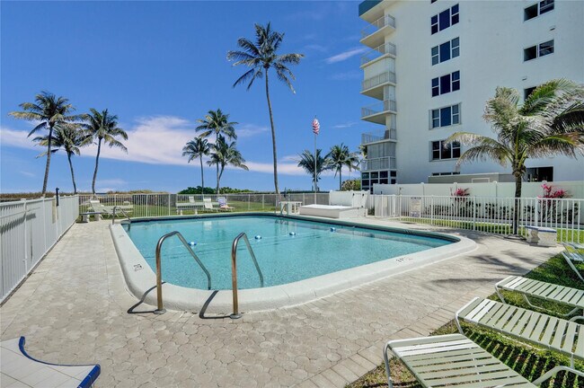 Building Photo - 1750 S Ocean Blvd