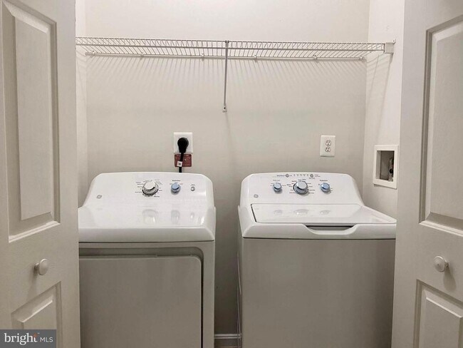 Building Photo - 5124 Brittney Elyse Cir