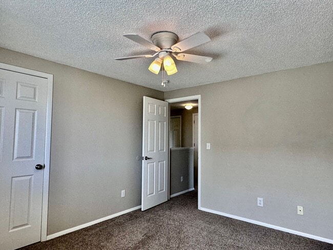 Building Photo - Conveniently Located Home in East Quincy H...