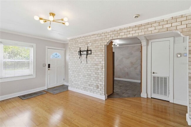 Building Photo - 2713 W Braddock St
