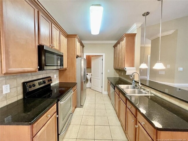 Building Photo - 1931 Dante Ln