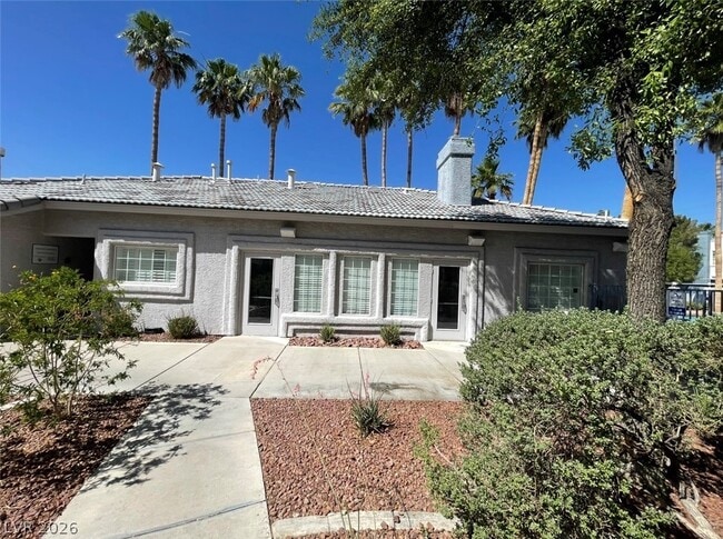 Building Photo - 2201 Ramsgate Dr