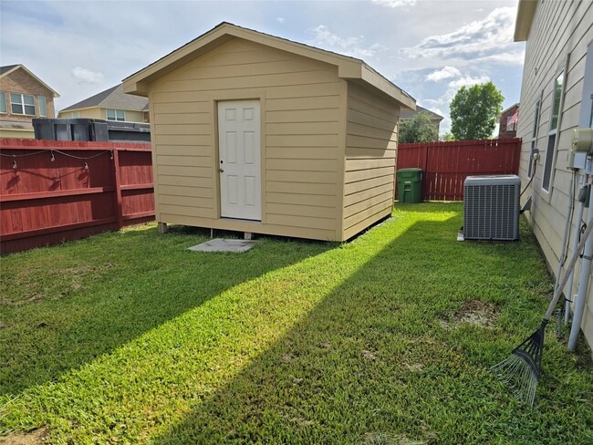 Building Photo - 10610 Prillerman Trails Dr