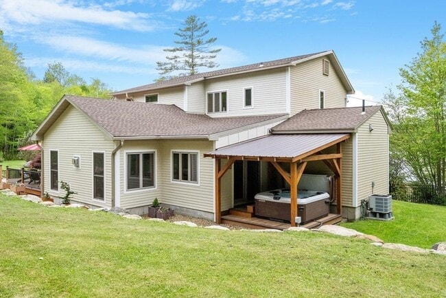 Building Photo - 588 Granite Lake Rd