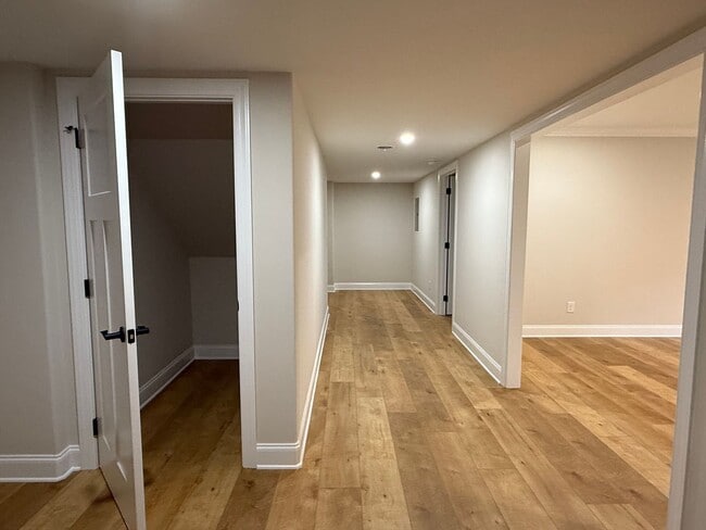 Building Photo - 6month - Short term Rental Home!