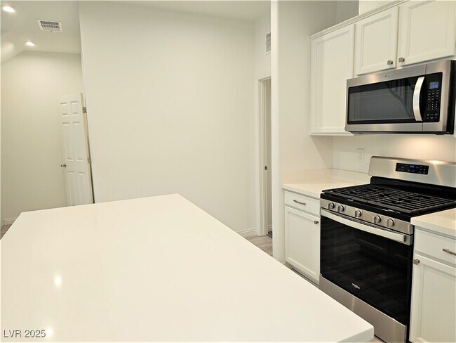 Building Photo - 1182 Kiamichi Ct