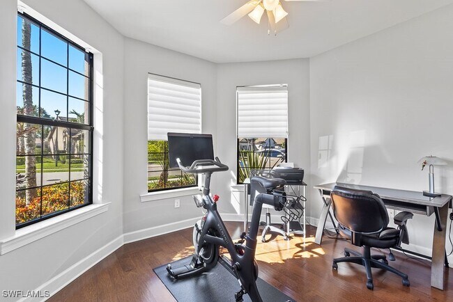 Building Photo - 16133 Camden Lakes Cir