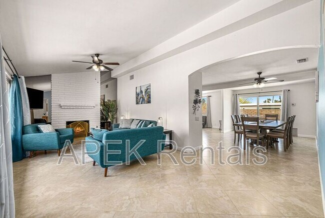 Building Photo - 2290 N Victoria Rd