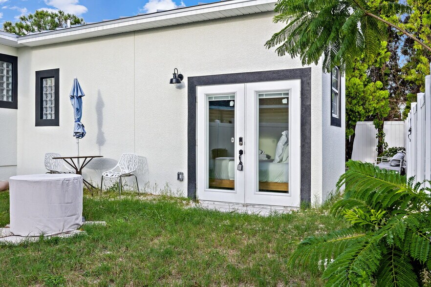Unit D - Modern One Bed Oasis - 4226 5th Ave N