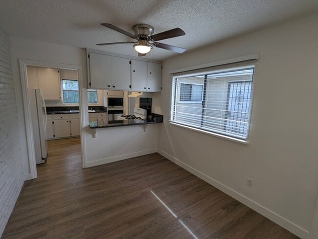 Building Photo - 3 BR / 2 BA Single Story Home in Serra Mesa