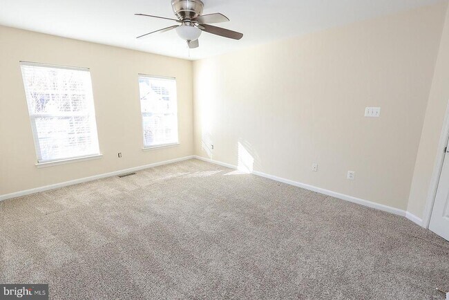 Building Photo - 23305 Hyacinth Ln