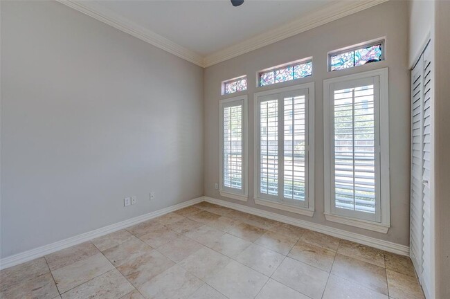 Building Photo - 1811 Gentryside Dr