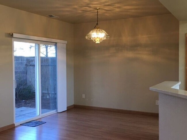 Building Photo - South Reno Home