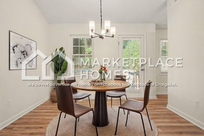 Building Photo - 7335 Hunters Ridge Dr