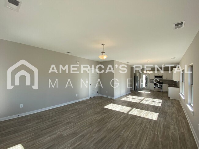 Building Photo - Home for Rent in Lincoln, AL!