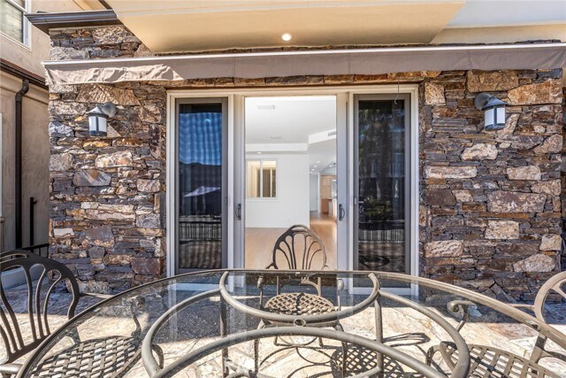 Building Photo - 119 Opal Ave