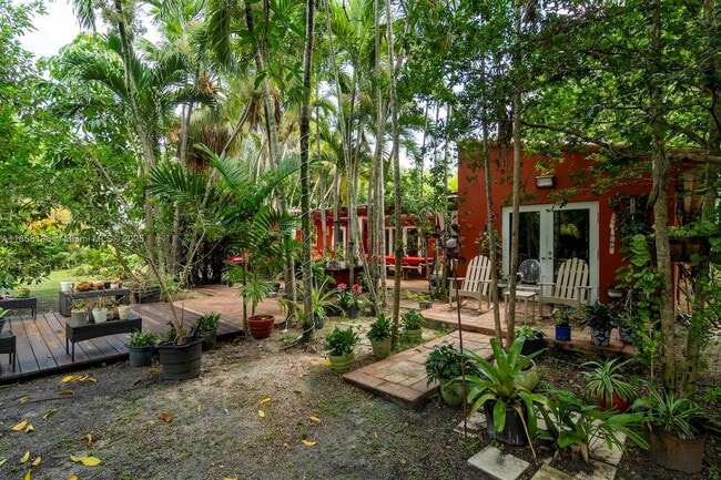 Building Photo - 14000 N Miami Ave