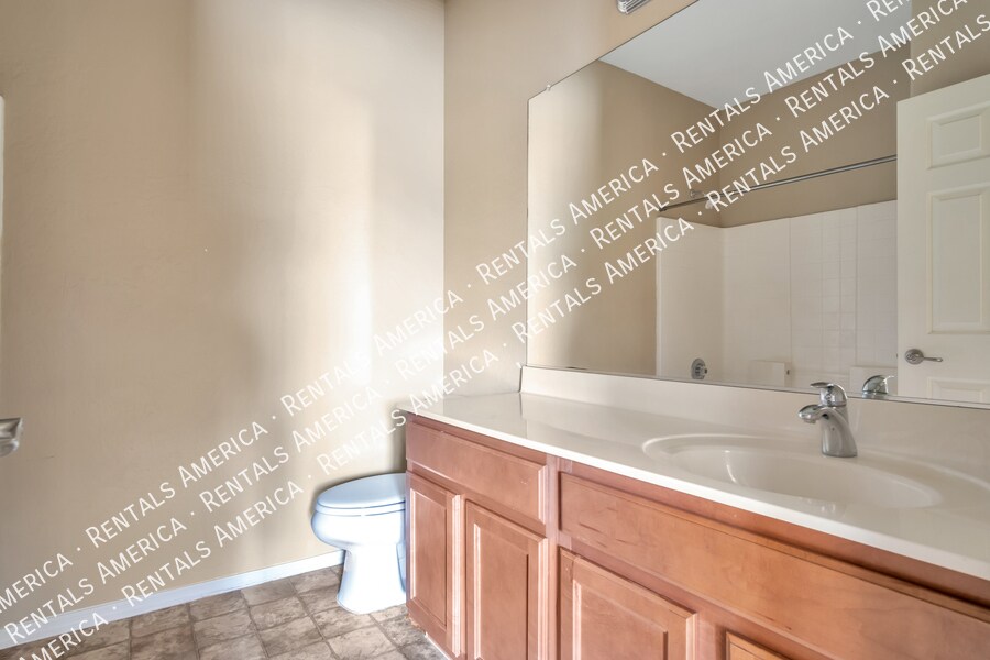 Building Photo - 4451 E Moreno Ct
