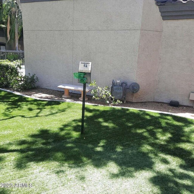 Building Photo - 15095 N Thompson Peak Pkwy