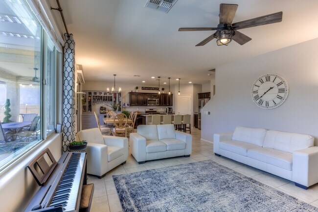 Building Photo - Stunning Home with Pool in La Estancia and...