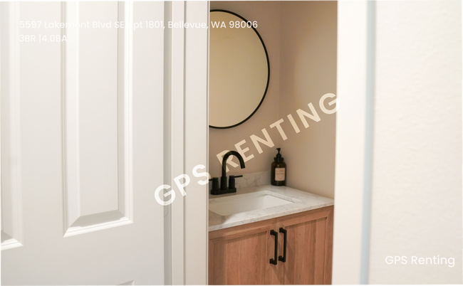 Building Photo - Beautiful Bed 3, Bath 4, home!