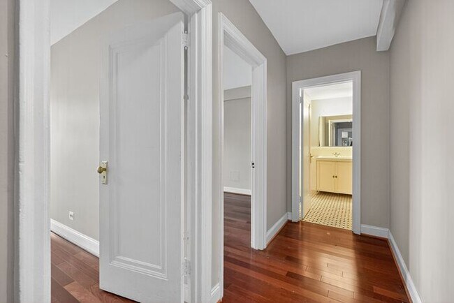 Building Photo - 2100 19th St NW