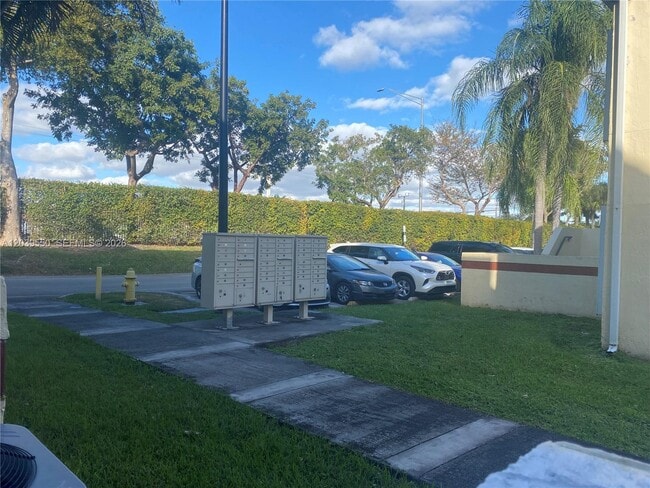 Building Photo - 8807 SW 130th Pl