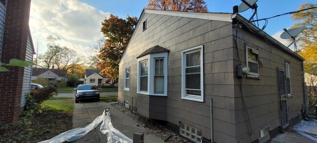 Building Photo - 19928 Ashton Ave